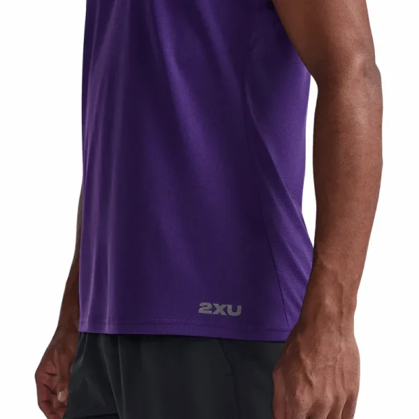 2XU Men Aero Tank - Acai / Black Reflective - Image 5