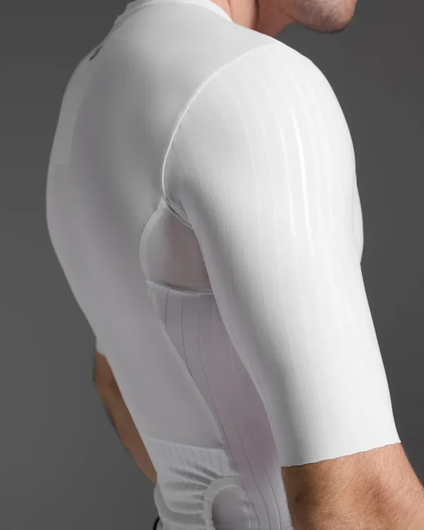 2XU Men Light Speed React Sleeved Trisuit - Black / White - Image 7