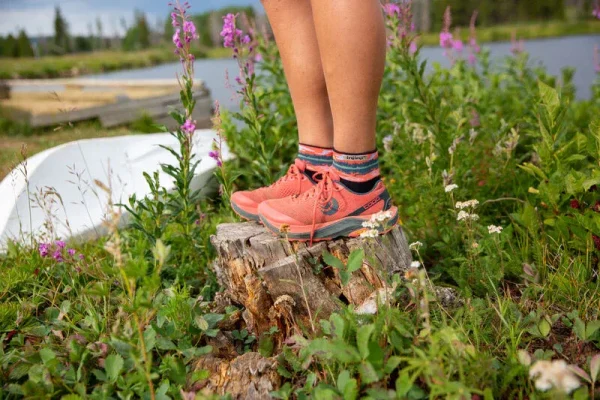 Injinji Women Artist Designed Mini-Crew Coolmax - Reflection - Image 7