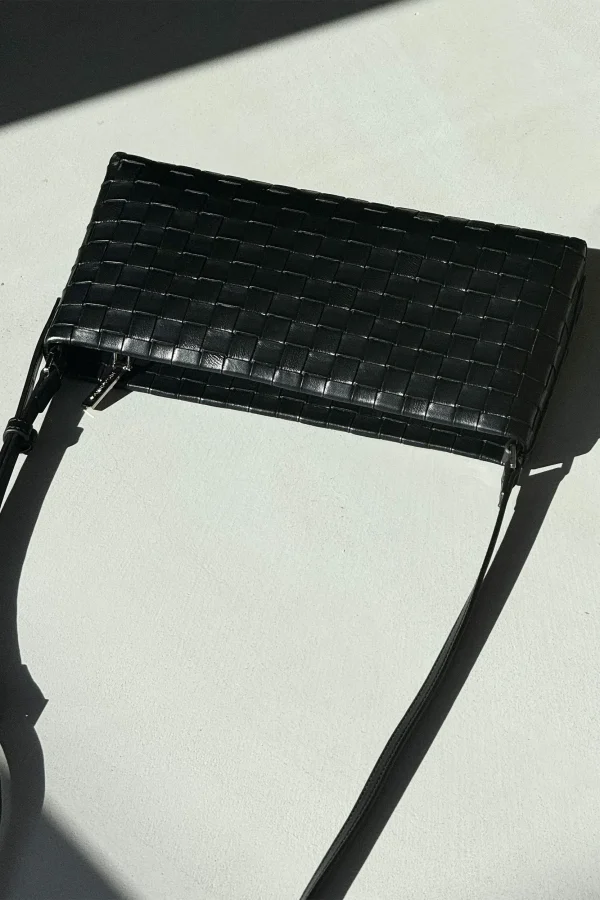 THE COURTNEY BLACK CROSSBODY BAG - Image 6