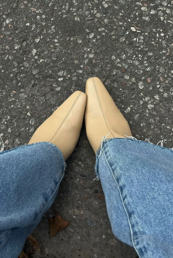THE FREYA SAND BOOT - Image 2