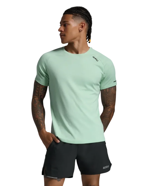 2XU Men Aero Tee - Digital Mint / Black Reflective - Image 3