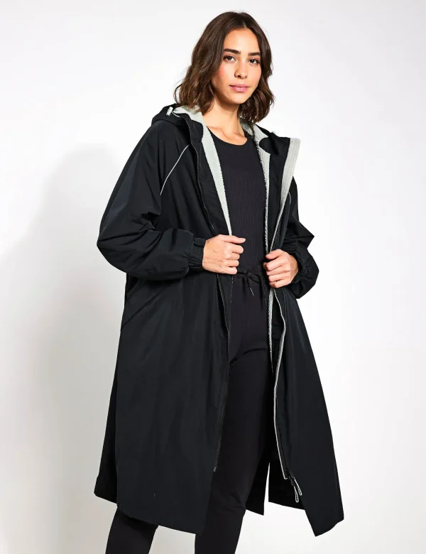 Stormwear Borg Lined Changing Robe - Black - Image 4