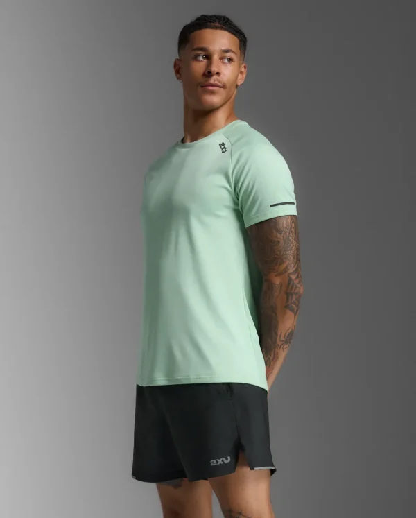 2XU Men Aero Tee - Digital Mint / Black Reflective - Image 4