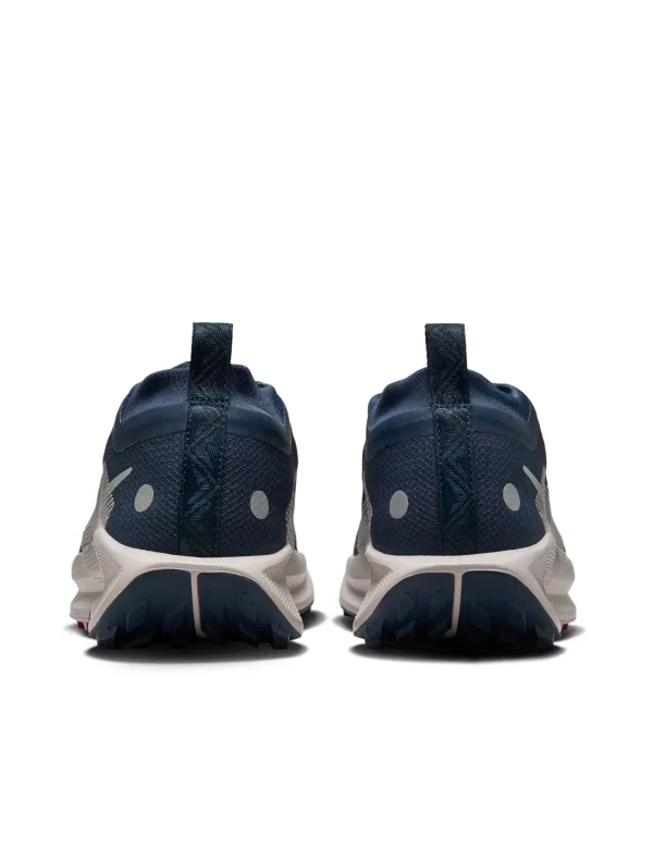 Pegasus Trail 5 Gore-Tex Shoes - Armoury Navy/Vintage Green/Platinum Violet - Image 3