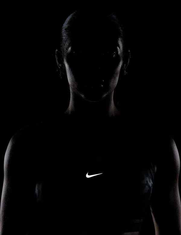 Swoosh Medium Support Printed Sports Bra - Black/Reflective Silver - Image 4