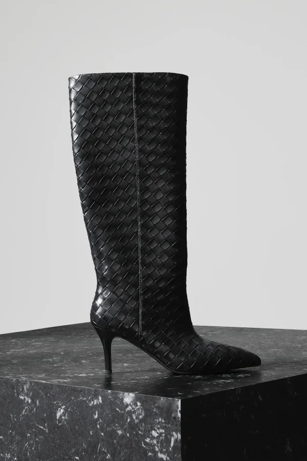 THE SEREN BLACK CROSSHATCH BOOT - Image 2